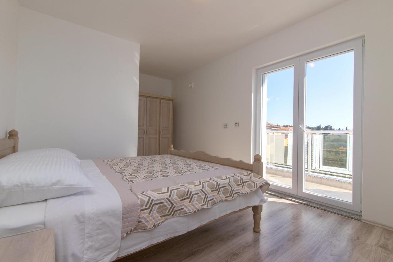 Apartments Villa Marija II Biograd Na Moru Exterior photo