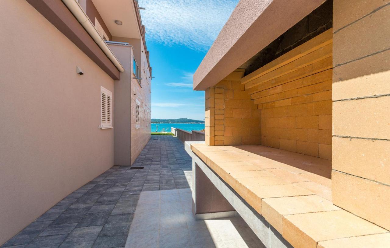 Apartments Villa Marija II Biograd Na Moru Exterior photo