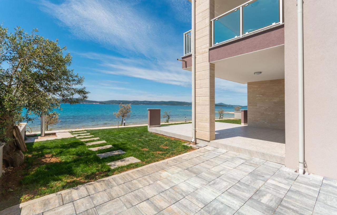 Apartments Villa Marija II Biograd Na Moru Exterior photo